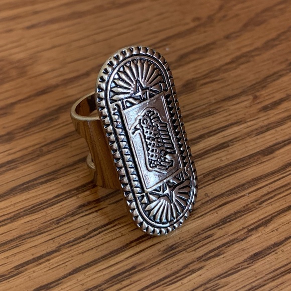 Jewelry - MOVING SALE | Women’s light gold cigar band ring with boho design. Ring size 8